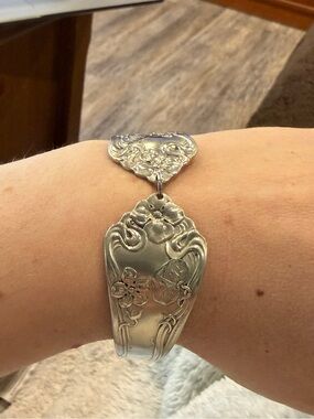 Hand Crafted Silver Floral Spoon Link Bracelet - Silver